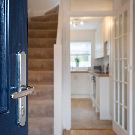 3 Bed House/Garden/Wi-Fi/Parking/Central Location Villa Guildford Exterior photo